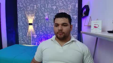 ADONIS online show from October 6, 2025, 7:11 pm