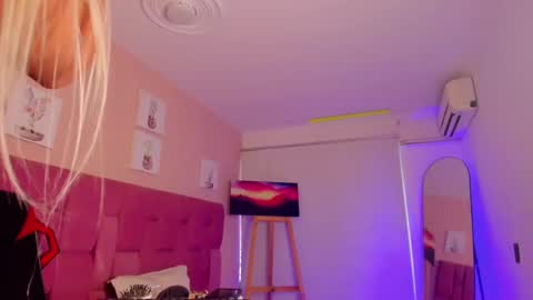 adonis_hot_xx online show from September 27, 2025, 9:31 pm