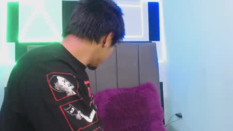 adonis_latin_19 online show from April 11, 2026, 3:22 am