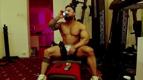 Adonis online show from October 7, 2025, 3:31 pm