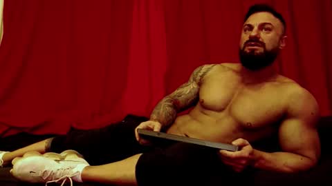 Adonis online show from November 14, 2025, 9:41 am