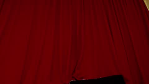 Adonis online show from December 3, 2025, 7:23 pm