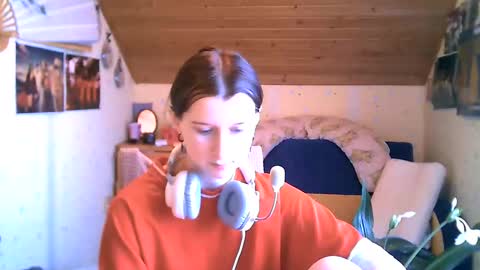 adorable_sparkle online show from February 21, 2025, 1:33 pm