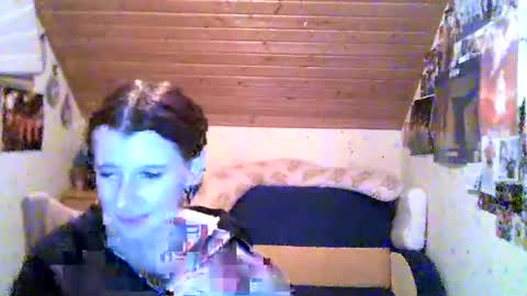 adorable_sparkle online show from March 3, 2025, 7:28 pm