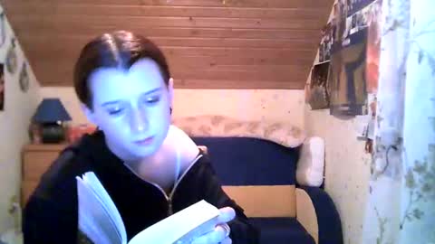 adorable_sparkle online show from March 4, 2025, 5:13 pm