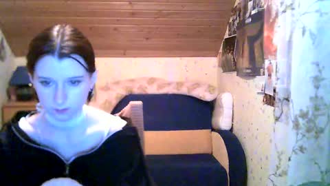 adorable_sparkle online show from March 6, 2025, 4:17 pm