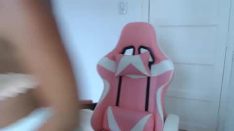 Snapshot of adorablekat29 chatting on February 12, 2025, 6:19 pm Kattt online show from February 12, 2025, 6:19 pm