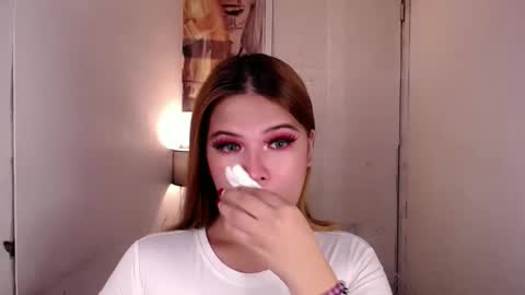 adorabletsforyouxx online show from November 22, 2025, 4:28 pm