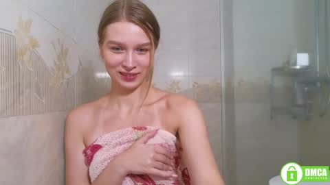 Snapshot of adorielle chatting on May 14, 2026, 3:13 am Lia online show from May 14, 2026, 3:13 am