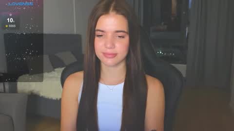 Snapshot of adri_dream chatting on September 8, 2025, 7:46 pm Adriana online show from September 8, 2025, 7:46 pm