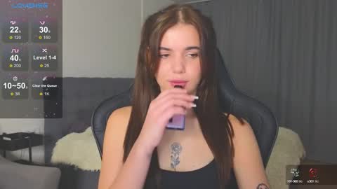 Snapshot of adri_dream chatting on October 9, 2025, 9:13 pm Adriana online show from October 9, 2025, 9:13 pm