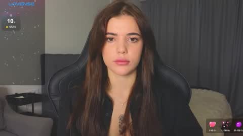 Snapshot of adri_dream chatting on October 12, 2025, 2:43 am Adriana online show from October 12, 2025, 2:43 am