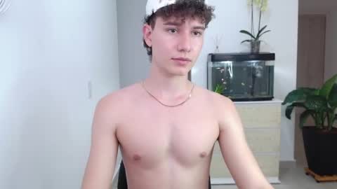 Snapshot of adrian_morelli chatting on December 13, 2024, 10:13 pm adrian morelli online show from December 13, 2024, 10:13 pm