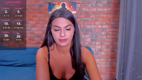 Adriana online show from October 23, 2025, 2:00 am