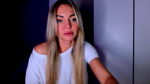 Snapshot of adriana_coy_ chatting on January 6, 2025, 6:31 pm Adriana online show from January 6, 2025, 6:31 pm