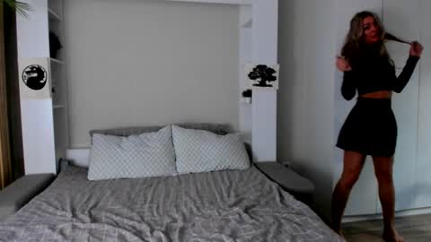 Snapshot of adriana_coy_ chatting on January 22, 2025, 9:13 am Adriana online show from January 22, 2025, 9:13 am