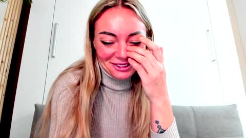 Snapshot of adriana_coy_ chatting on January 25, 2025, 6:02 pm Adriana online show from January 25, 2025, 6:02 pm