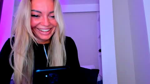 Snapshot of adriana_coy_ chatting on February 1, 2025, 6:08 pm Adriana online show from February 1, 2025, 6:08 pm