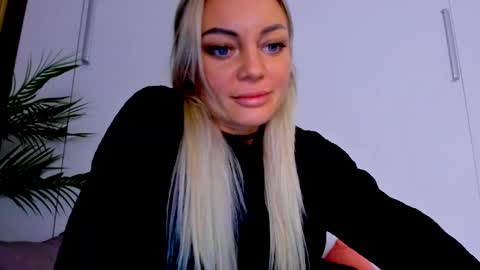 Snapshot of adriana_coy_ chatting on March 4, 2025, 3:26 pm Adriana online show from March 4, 2025, 3:26 pm