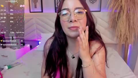 Snapshot of adriana_lorens chatting on September 23, 2025, 8:56 pm Adri online show from September 23, 2025, 8:56 pm