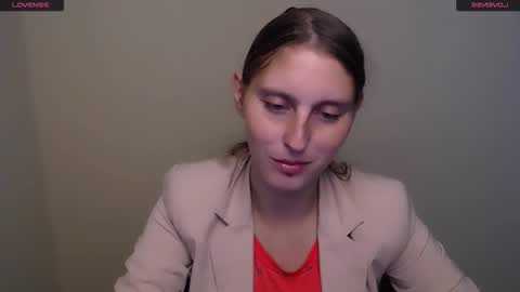 Snapshot of adrianatell_ chatting on September 19, 2025, 7:43 am Adriana online show from September 19, 2025, 7:43 am