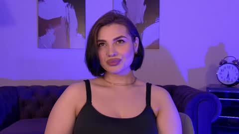 AdrianaTores online show from May 25, 2026, 6:25 pm