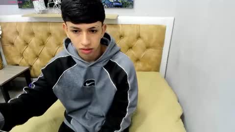 Snapshot of adrianfranko chatting on July 23, 2026, 12:36 pm Adrian Franco online show from July 23, 2026, 12:36 pm