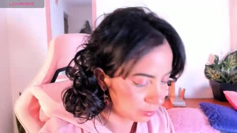 adrianny online show from October 28, 2025, 12:47 am