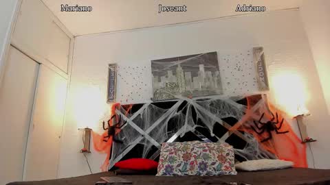 Adrian online show from October 27, 2025, 4:49 am