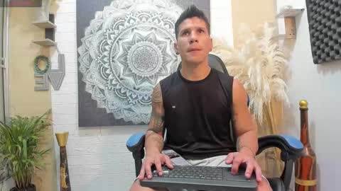 Snapshot of adriano_bigcock chatting on January 19, 2026, 3:21 am Adrian online show from January 19, 2026, 3:21 am