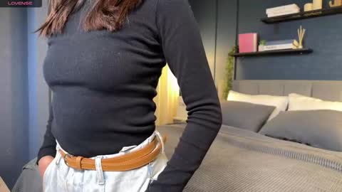 adrianochi_ online show from September 17, 2025, 7:43 am