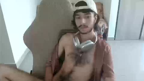 Snapshot of adrien_polo chatting on February 19, 2026, 3:19 pm adrien_polo online show from February 19, 2026, 3:19 pm