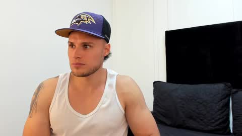 Adrein Roche online show from January 19, 2025, 4:22 am