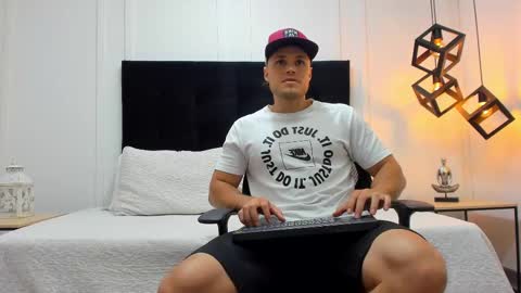 Adrein Roche online show from February 10, 2025, 11:13 pm