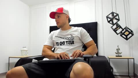 Adrein Roche online show from February 23, 2025, 11:04 pm