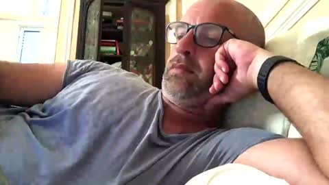 adrienfromparis online show from June 19, 2026, 9:35 am
