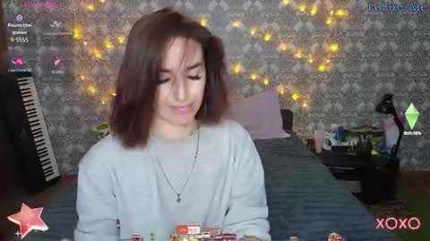 Adriana online show from November 20, 2025, 10:37 am