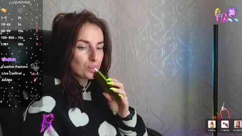 Adriana online show from May 18, 2026, 6:19 am