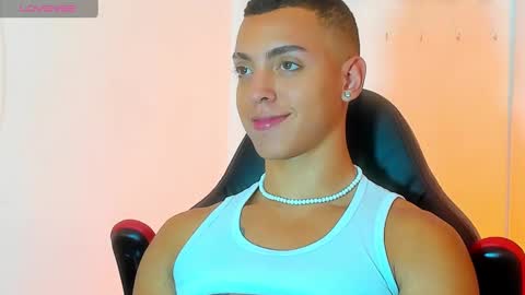 Snapshot of adriianlopez chatting on December 9, 2024, 6:46 pm Adrian Lopez online show from December 9, 2024, 6:46 pm