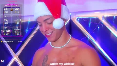 Snapshot of adriianlopez chatting on December 19, 2024, 4:57 pm Adrian Lopez online show from December 19, 2024, 4:57 pm