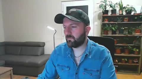 Snapshot of adultwebcamdatabase chatting on November 4, 2025, 9:36 pm Felix84 online show from November 4, 2025, 9:36 pm