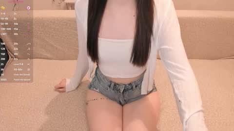 Snapshot of aeri_love chatting on October 20, 2025, 12:49 pm Emi online show from October 20, 2025, 12:49 pm