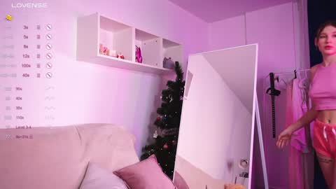 Snapshot of aesthetics__tease chatting on December 27, 2024, 3:15 pm aesthetics__tease online show from December 27, 2024, 3:15 pm