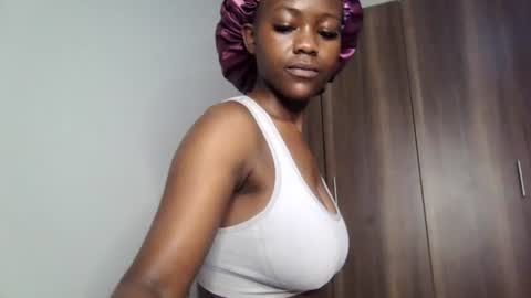 Snapshot of affectionate_tea1 chatting on June 15, 2026, 12:35 am Affectionate online show from June 15, 2026, 12:35 am