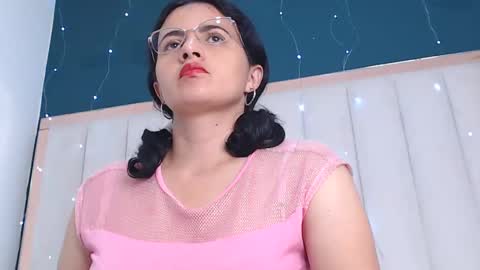 Snapshot of africa_holmes chatting on January 19, 2025, 5:26 am Africa online show from January 19, 2025, 5:26 am