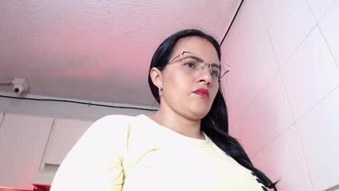 Africa  online show from December 21, 2025, 2:41 am