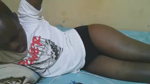 african_pussy2 online show from November 18, 2025, 2:54 pm