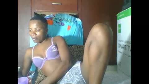 PHOEBE online show from April 12, 2026, 7:19 pm