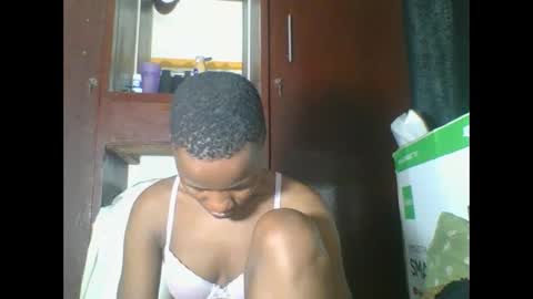 PHOEBE online show from April 17, 2026, 3:09 am