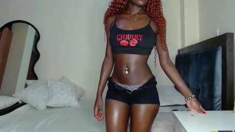 Mia online show from March 27, 2026, 1:44 pm